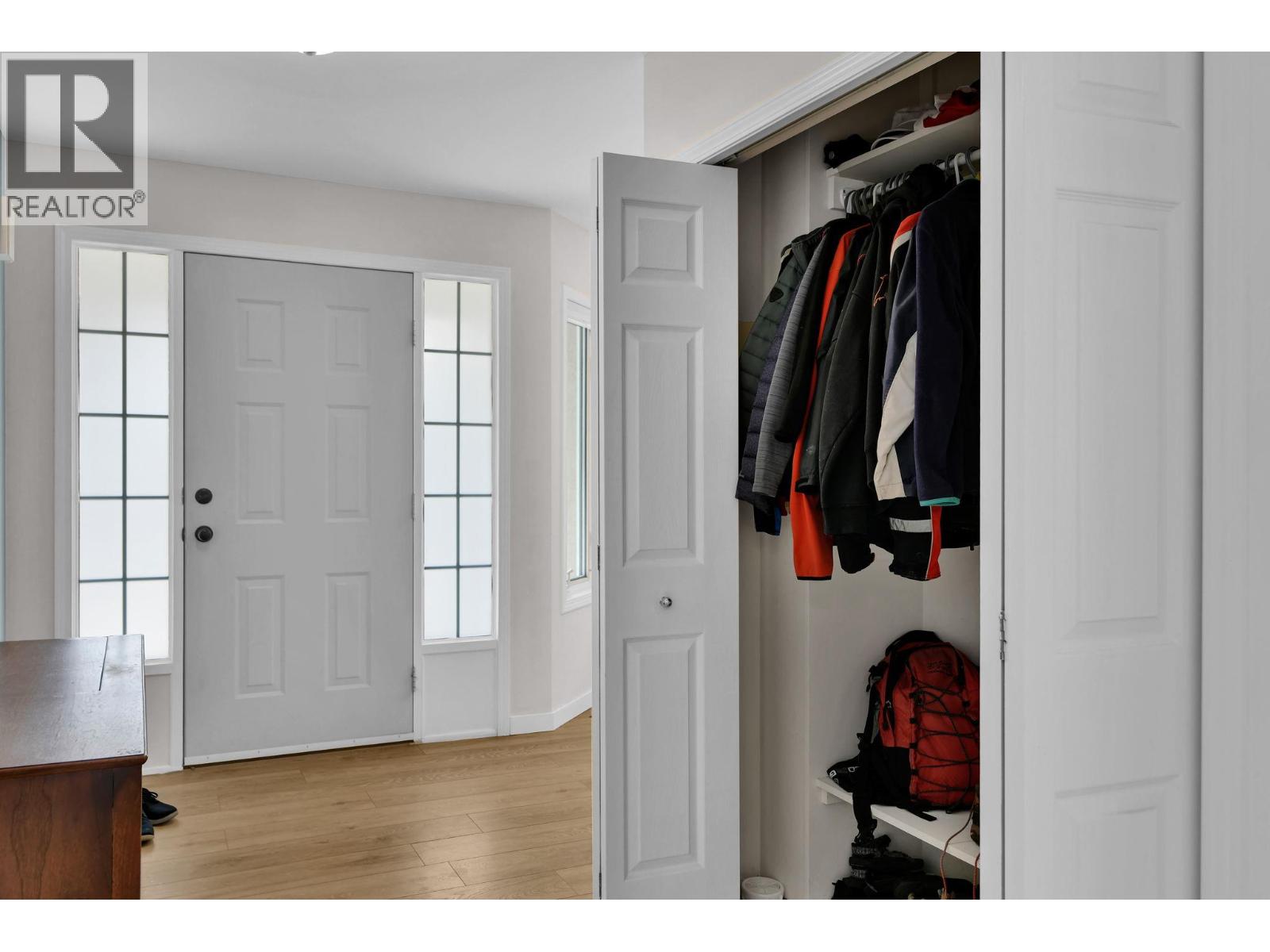 115 Par Boulevard, Kaleden