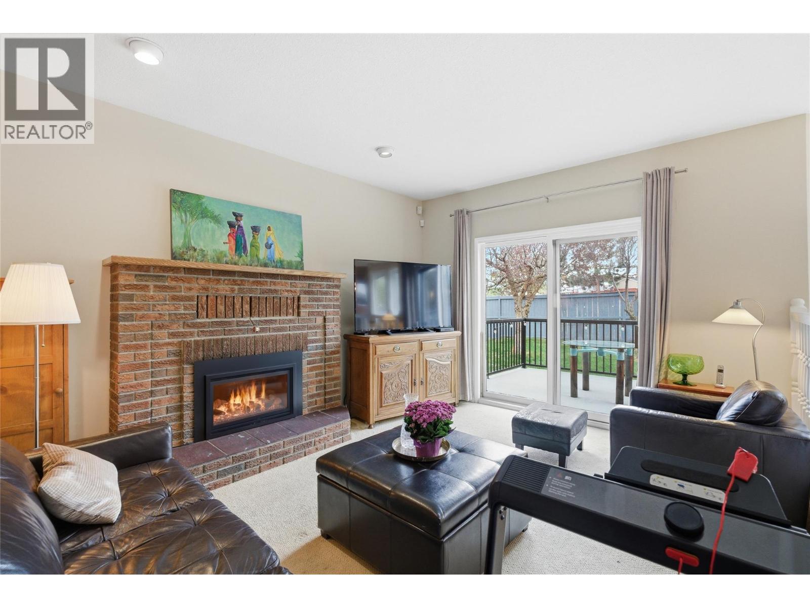 413 Robson Drive - 24