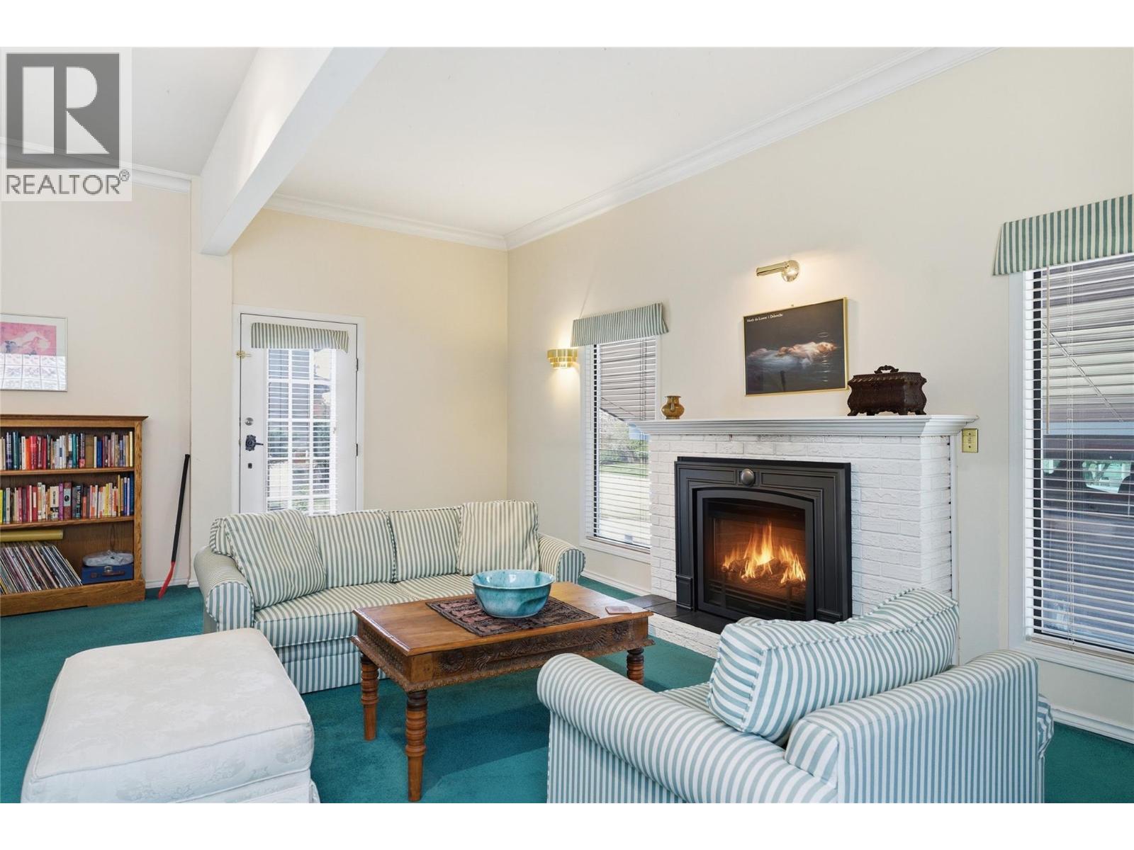 413 Robson Drive - 33