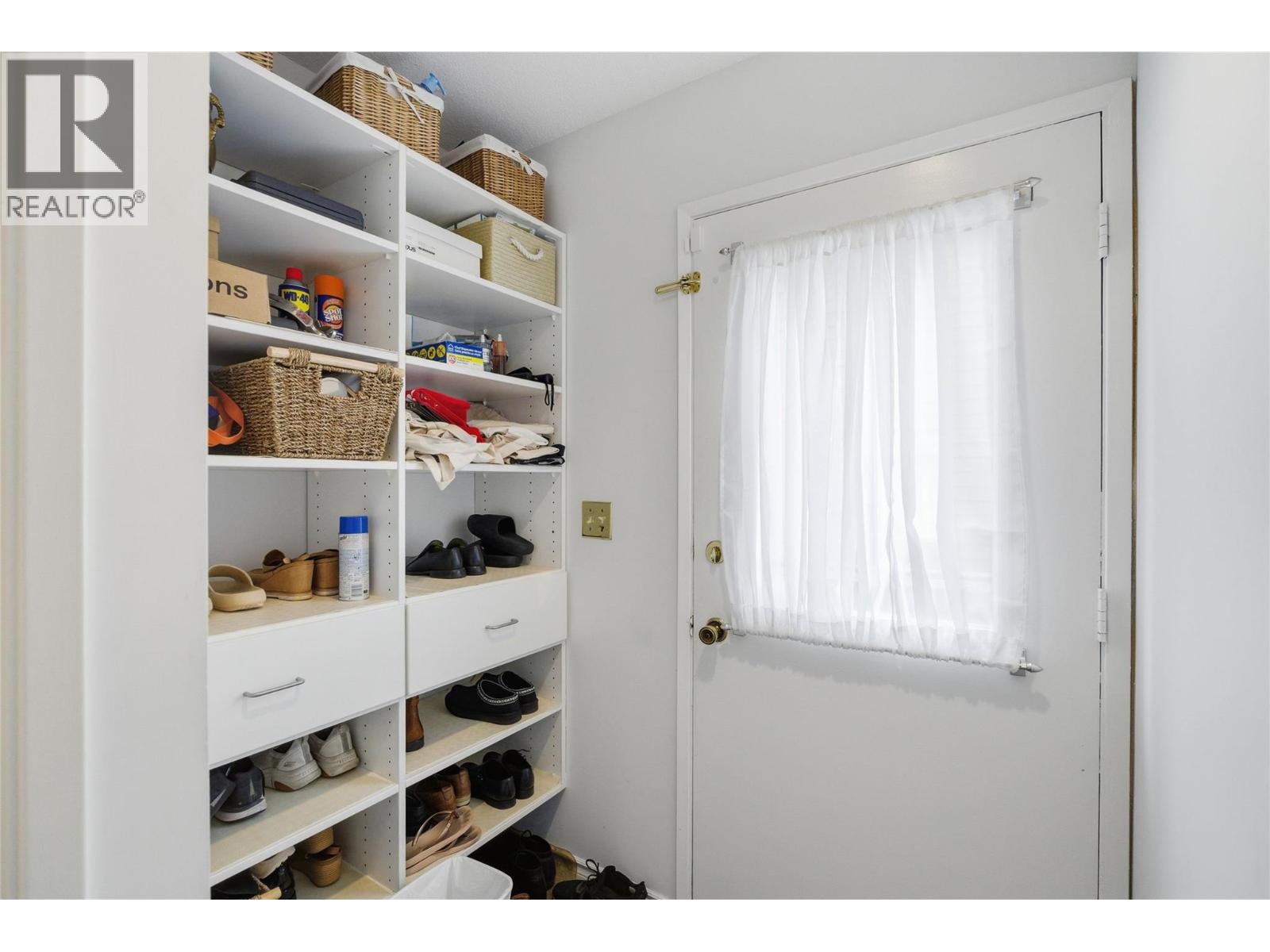 413 Robson Drive - 38