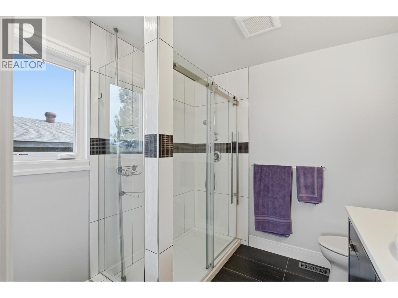 413 Robson Drive - 48