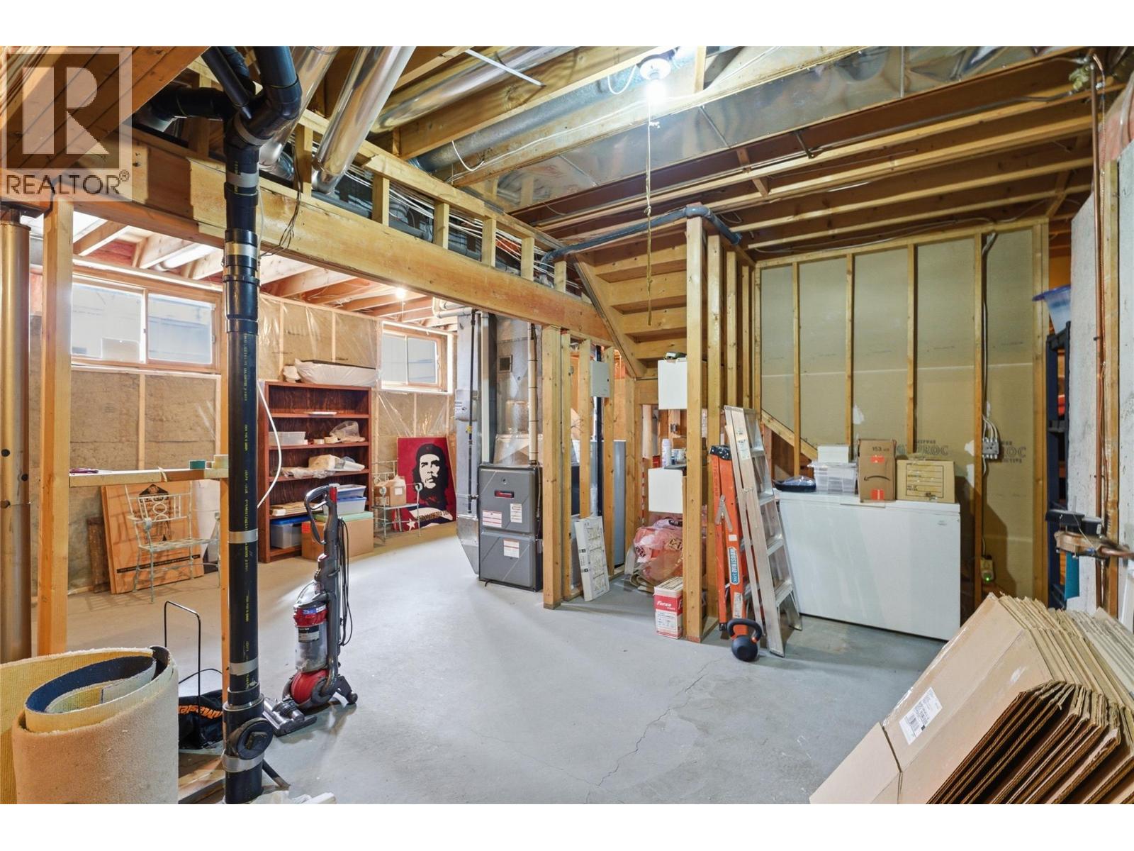 413 Robson Drive - 63