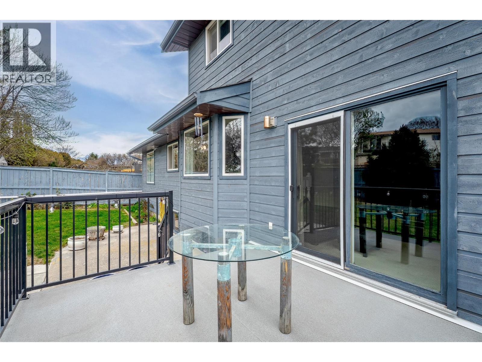 413 Robson Drive - 81