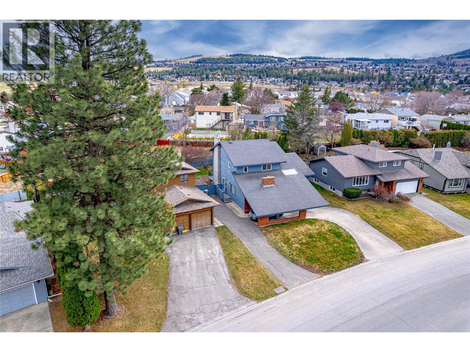 413 Robson Drive - 93