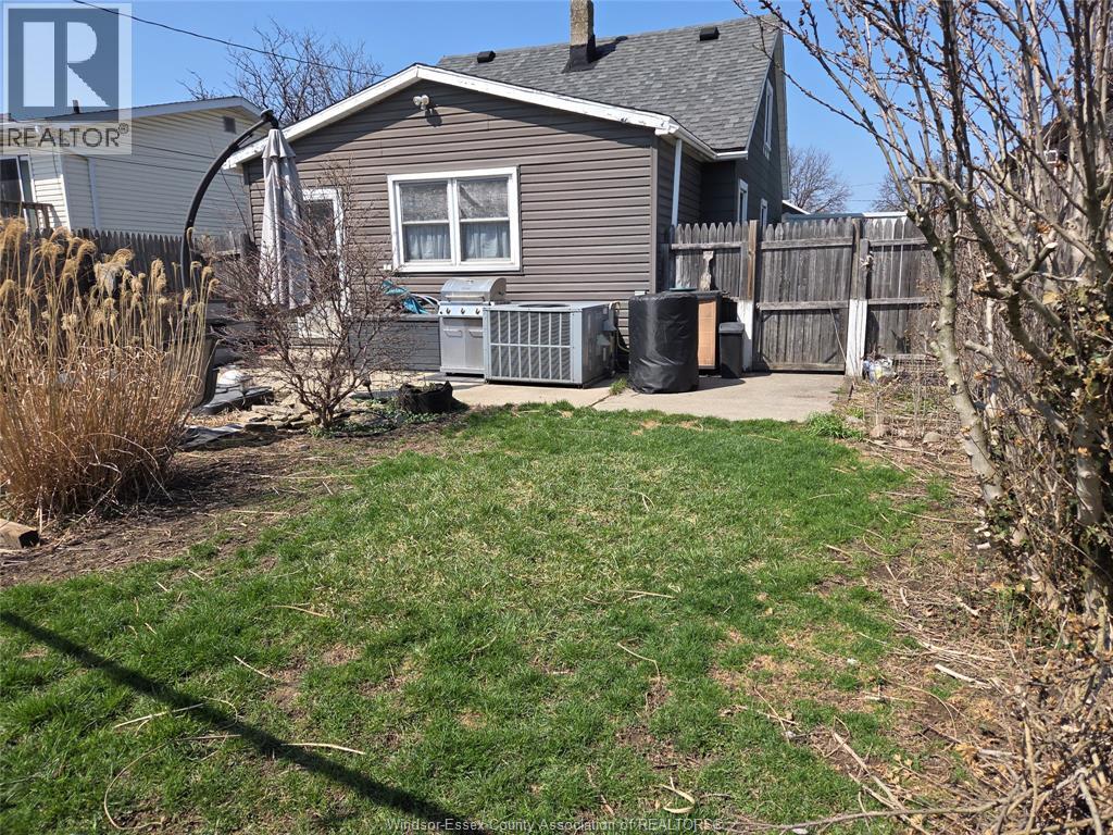663 HILDEGARDE STREET — photo 23