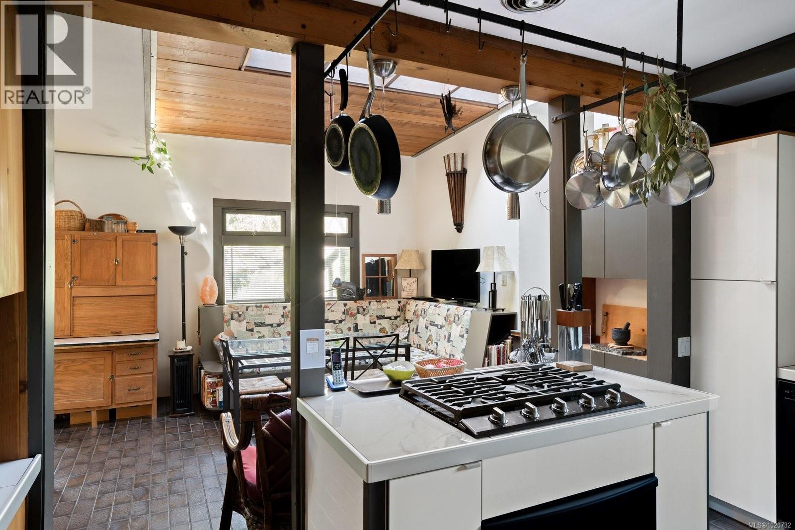 1168 Burnside Rd W, Saanich