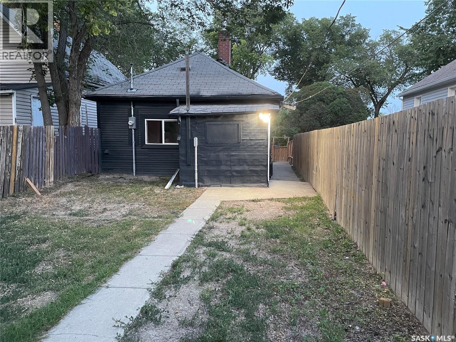 1668 Ottawa STREET - 21