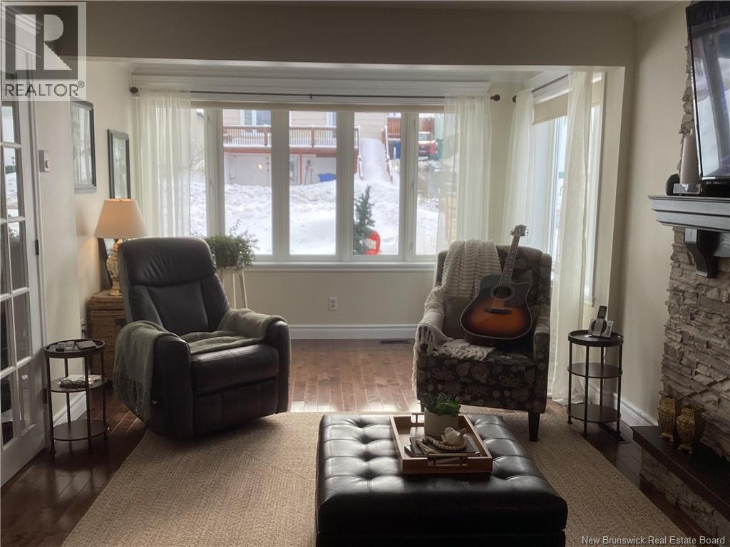 517 VICTORIA STREET - 15