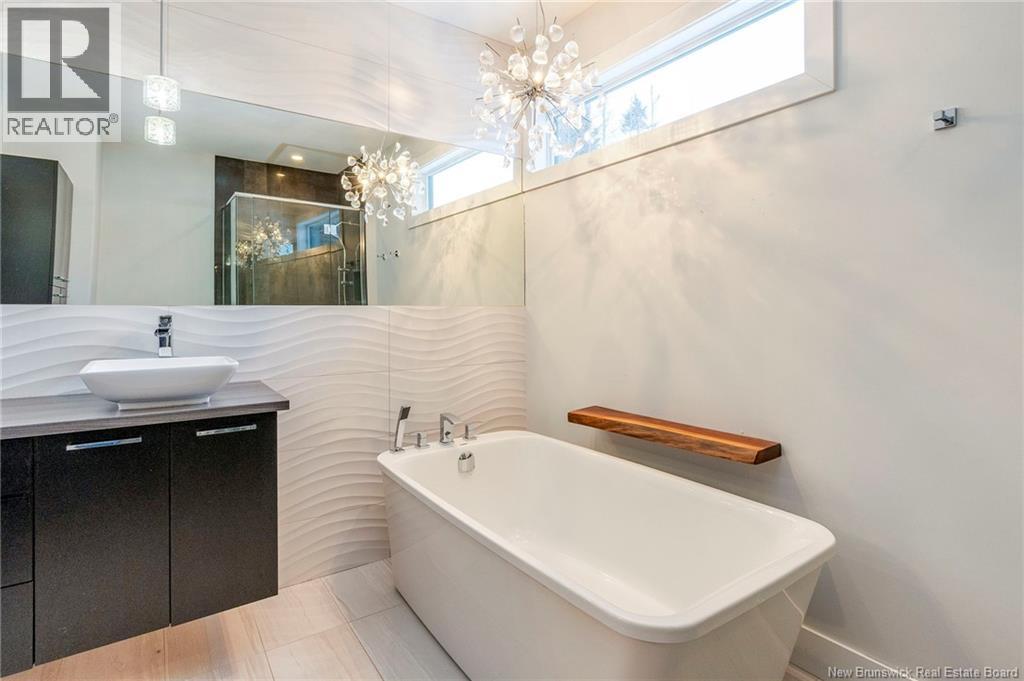 55 Larochelle Street - 23