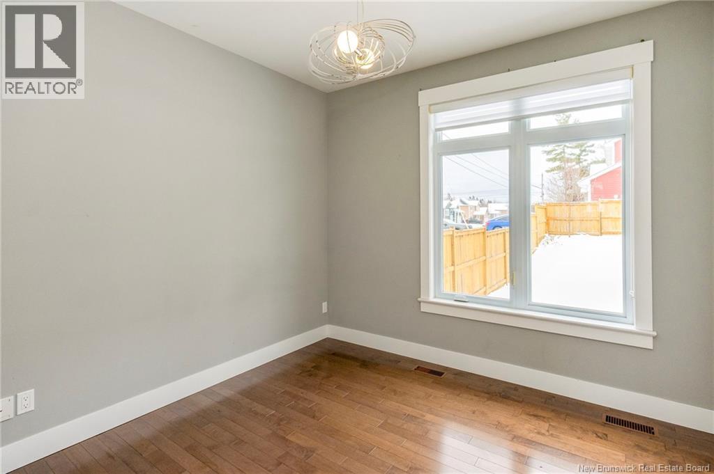55 Larochelle Street - 32