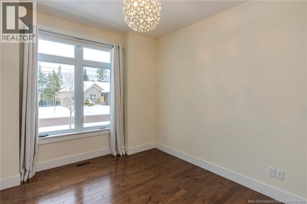 55 Larochelle Street - 34
