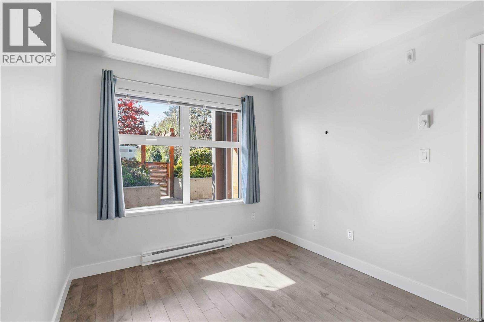 107 1000 Inverness Road, Saanich