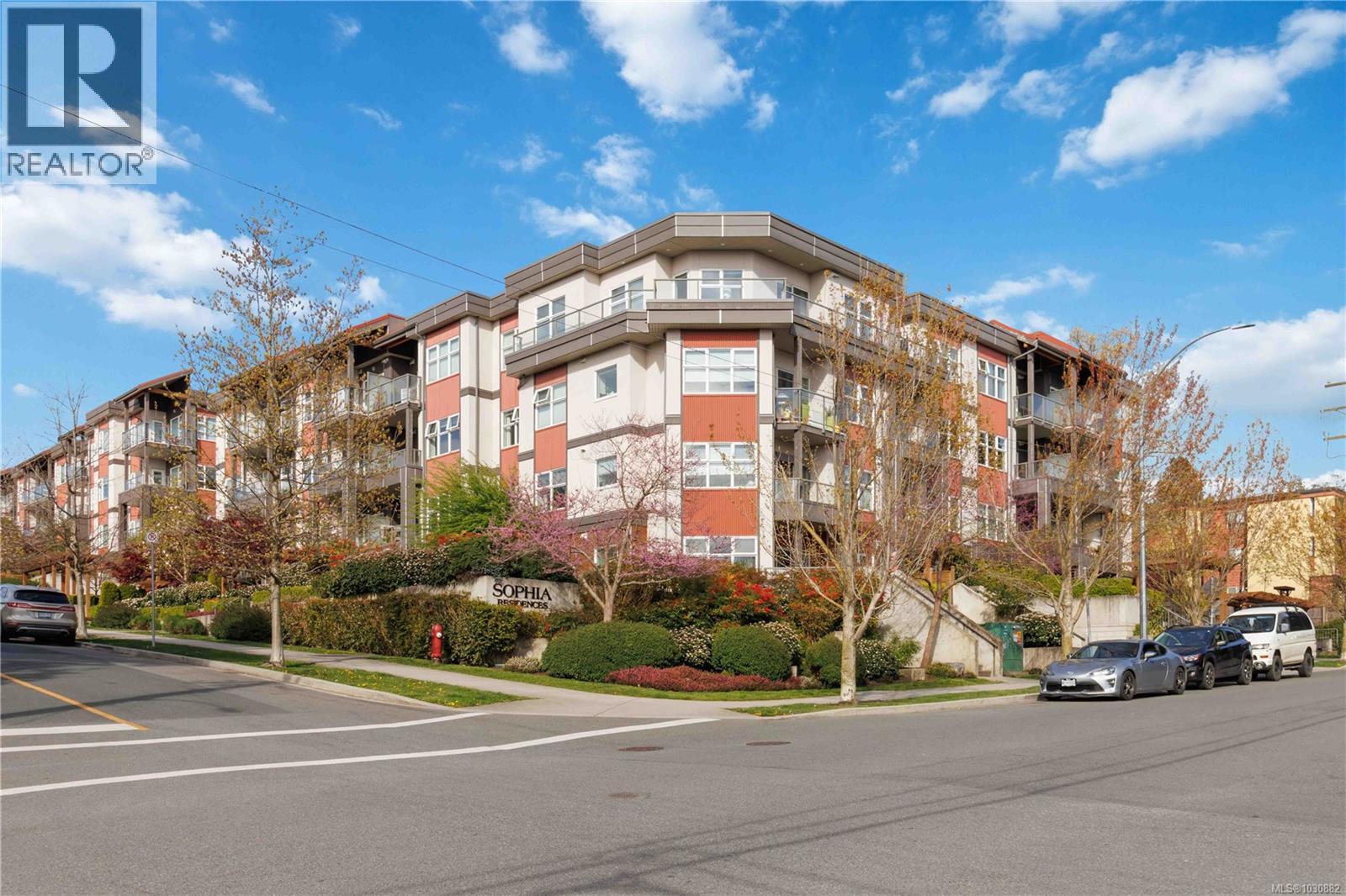 107 1000 Inverness Road, Saanich