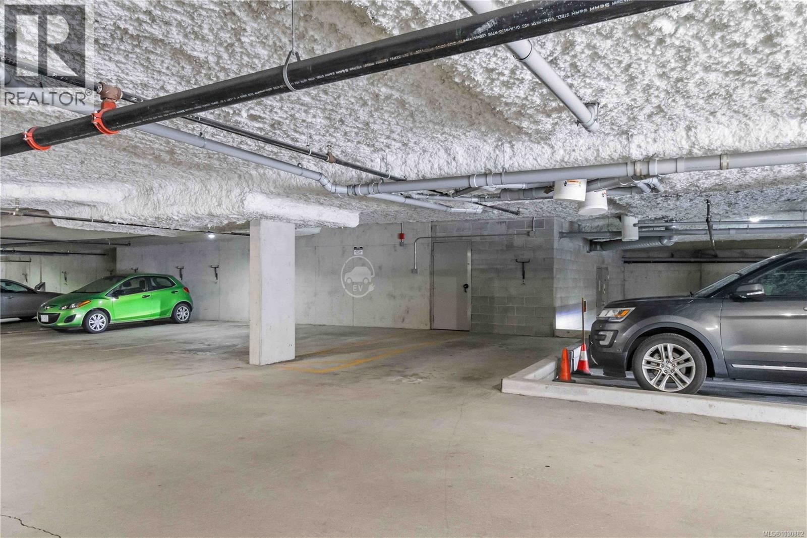 107 1000 Inverness Road, Saanich