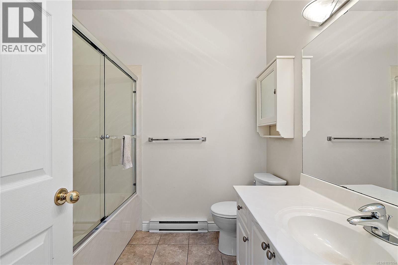  3914 Ascot Drive, Saanich