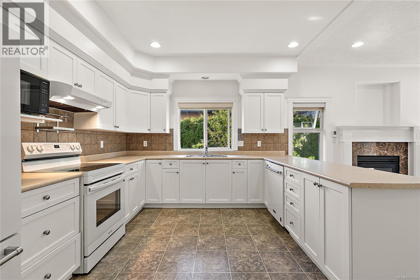  3914 Ascot Drive, Saanich