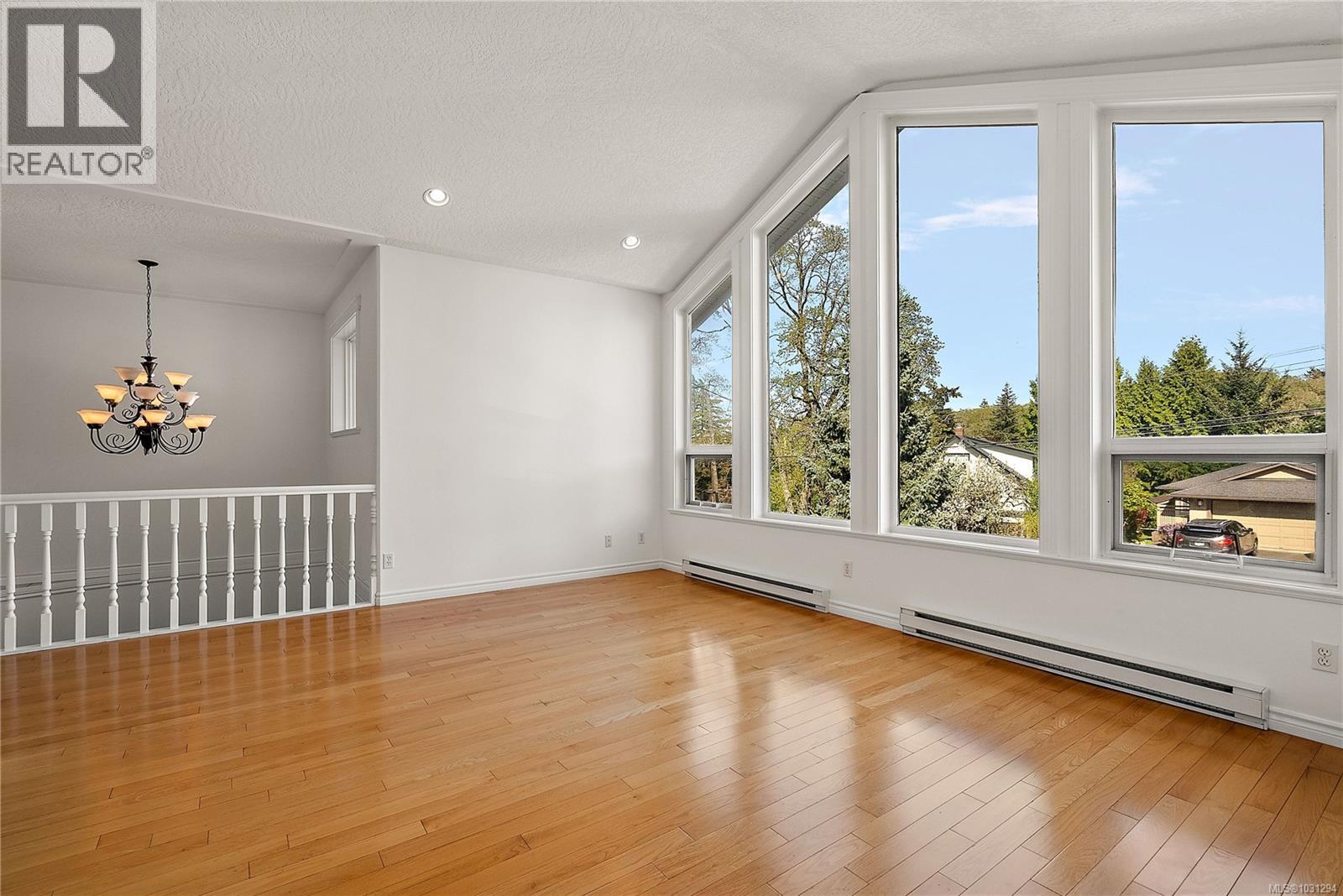  3914 Ascot Drive, Saanich