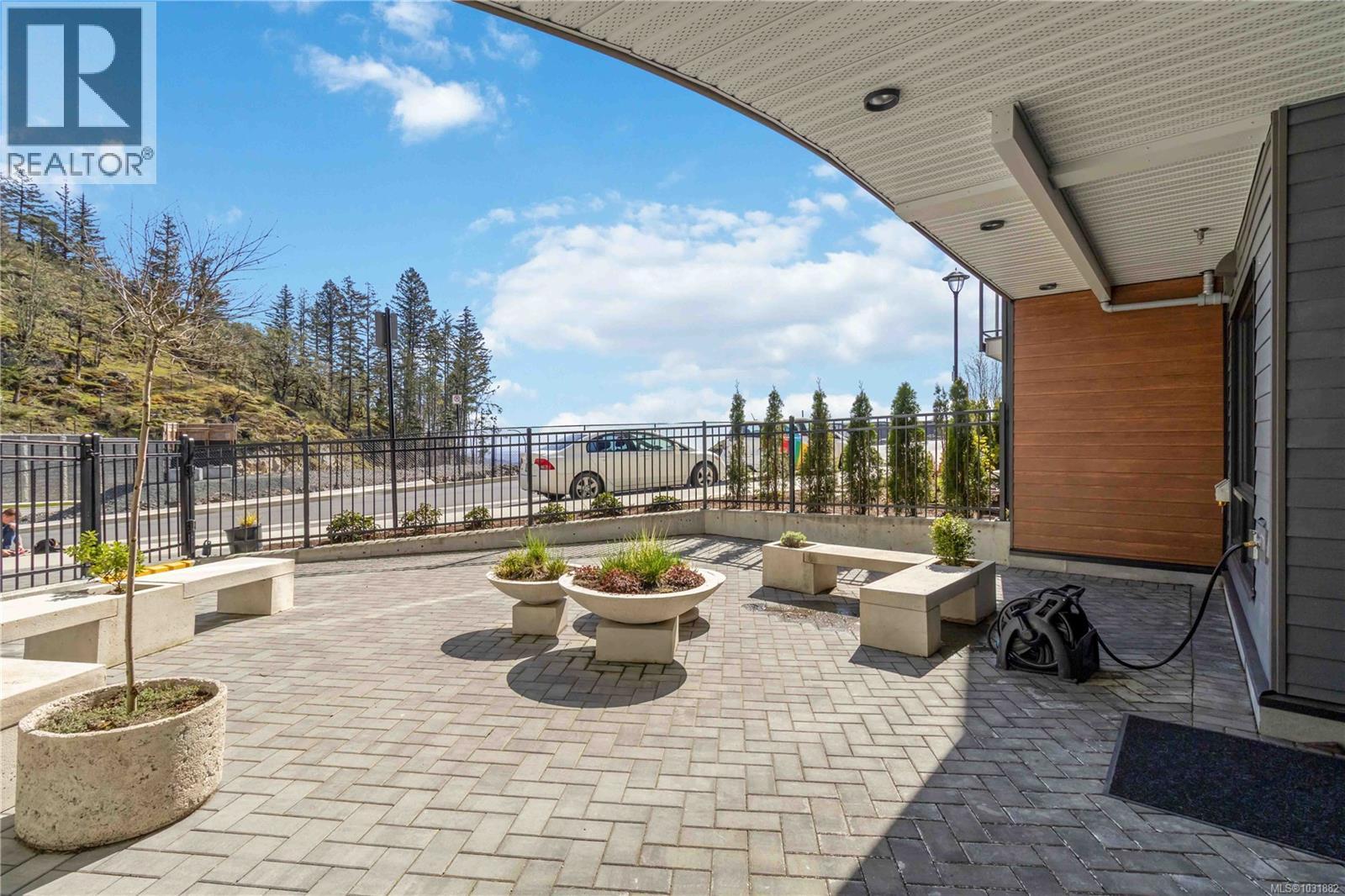 612 1810 Selenite Place, Langford