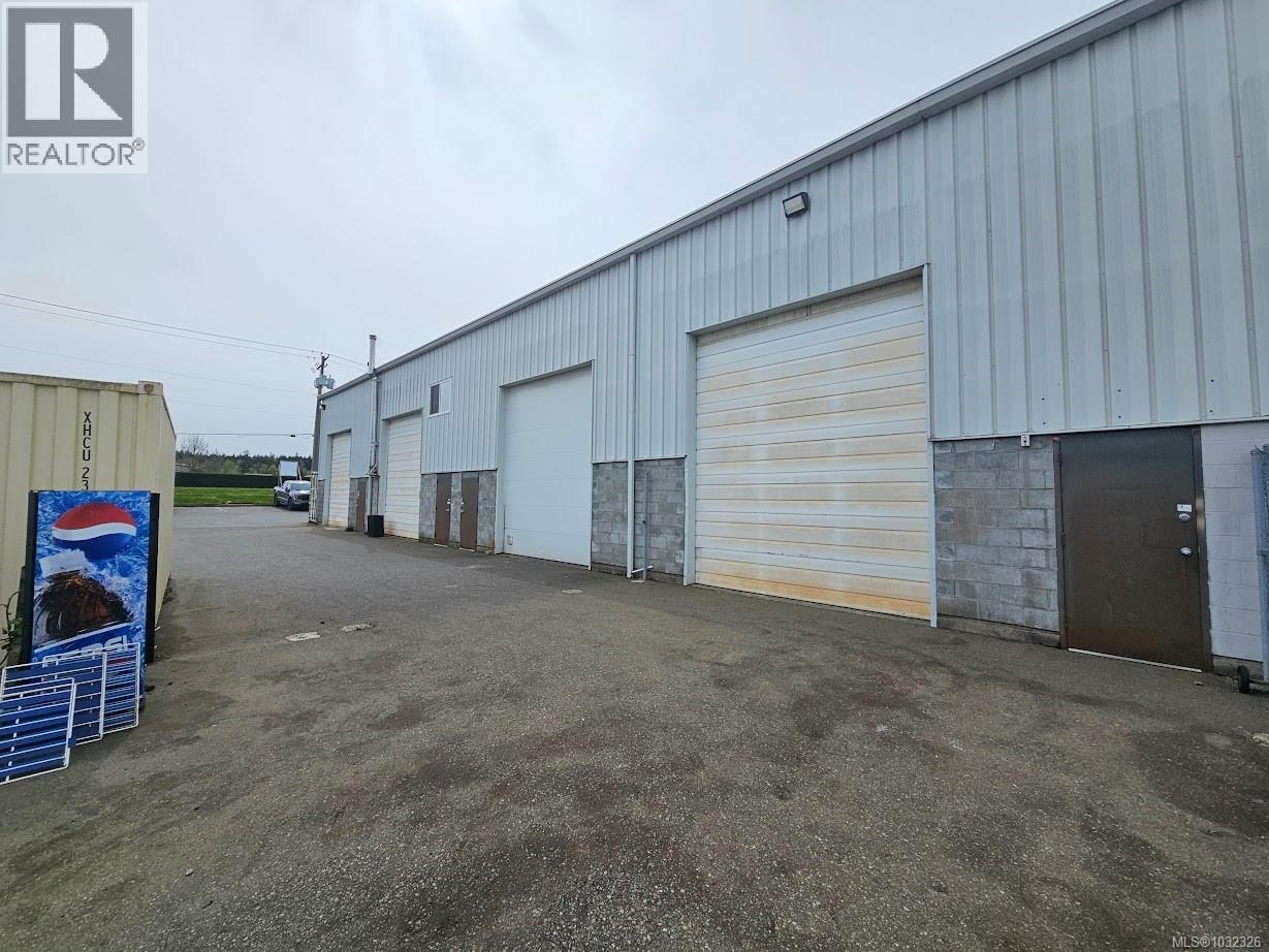 104 425 Stanford Ave E, Parksville