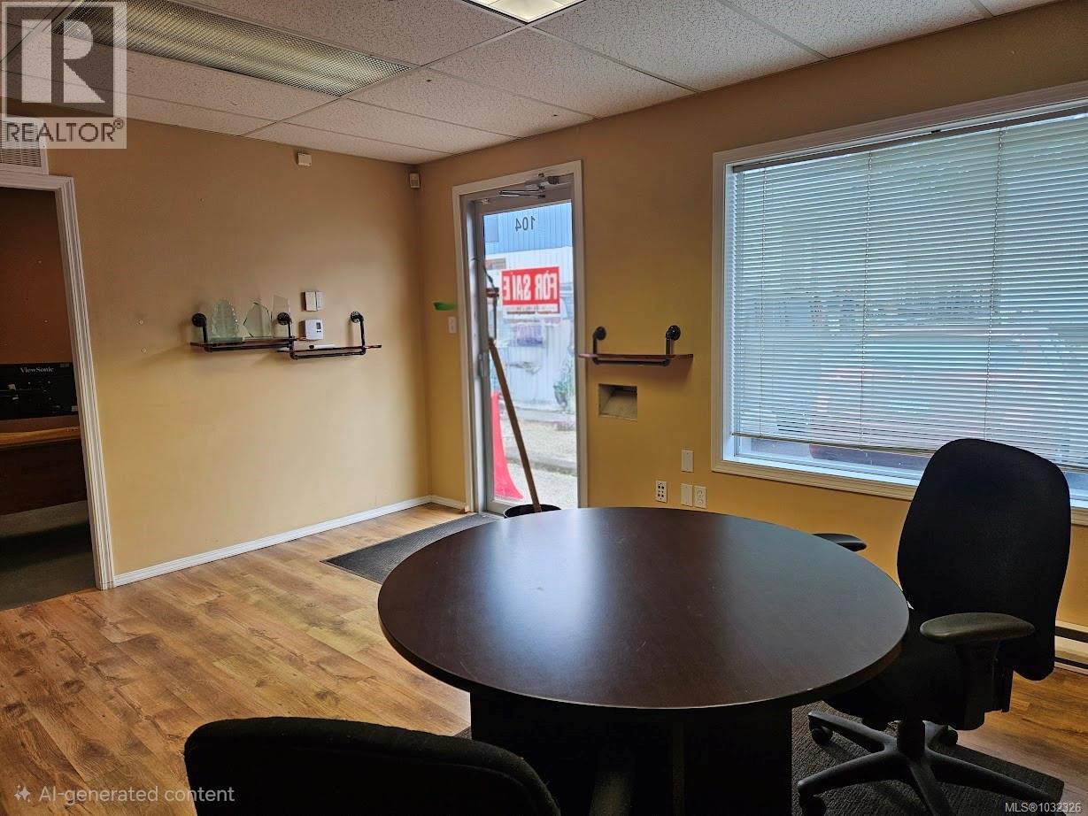 104 425 Stanford Ave E, Parksville