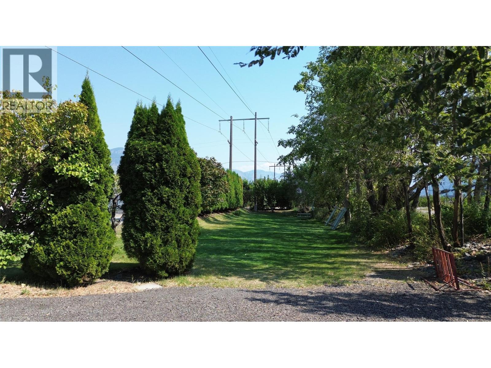 3169 10TH Avenue, Keremeos