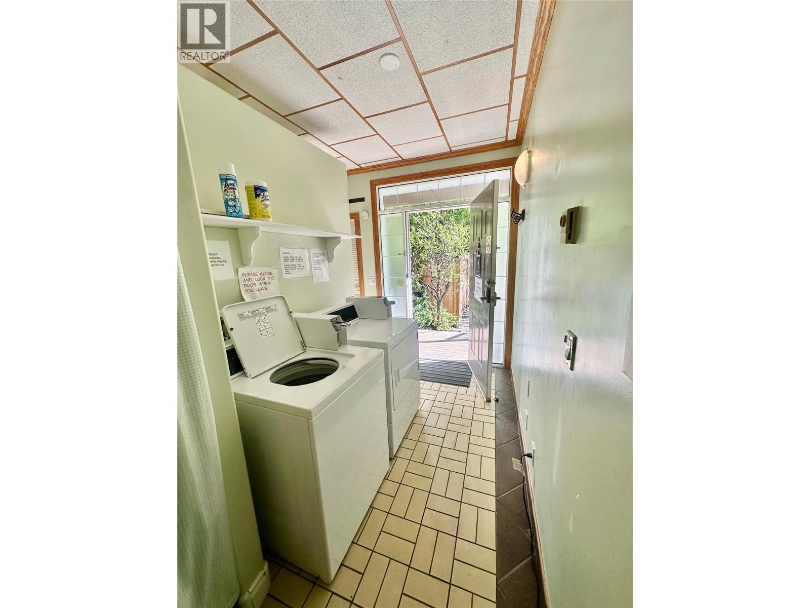 3169 10TH Avenue, Keremeos