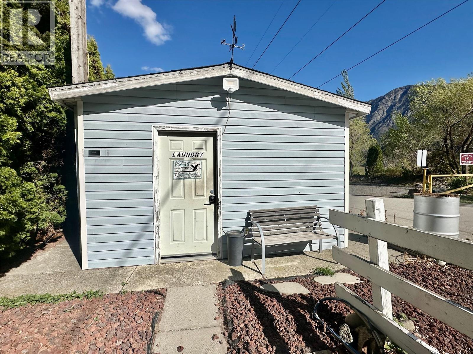 3169 10TH Avenue, Keremeos