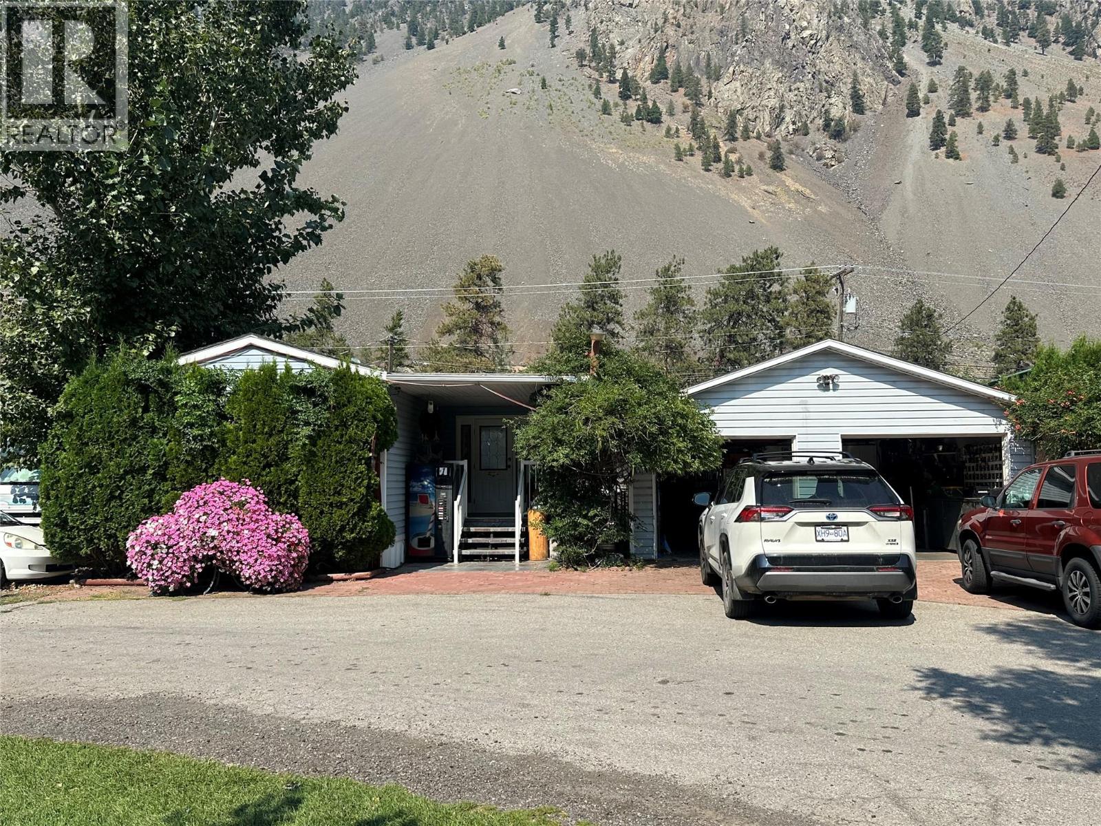 3169 10TH Avenue, Keremeos