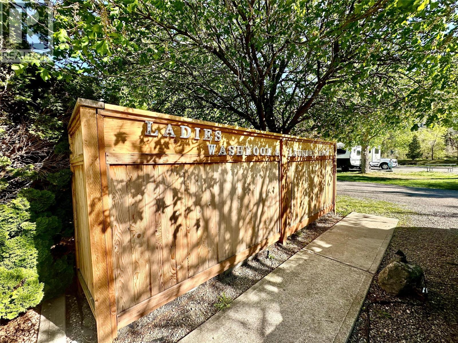 3169 10TH Avenue, Keremeos