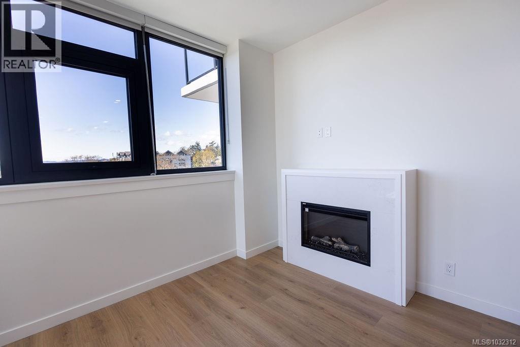 #602 899 Esquimalt Rd - 7