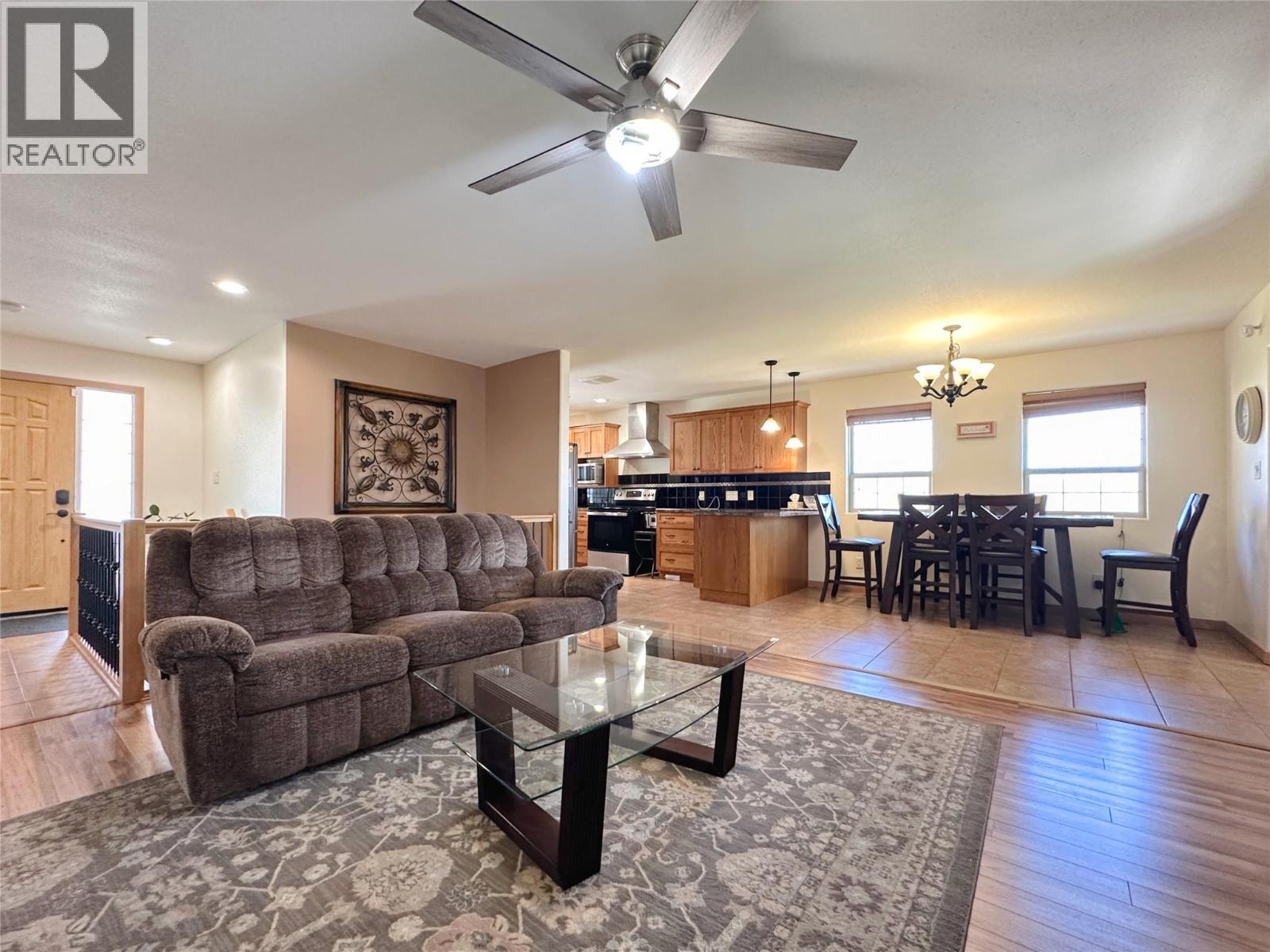 4005 FAIRWINDS Drive, Osoyoos