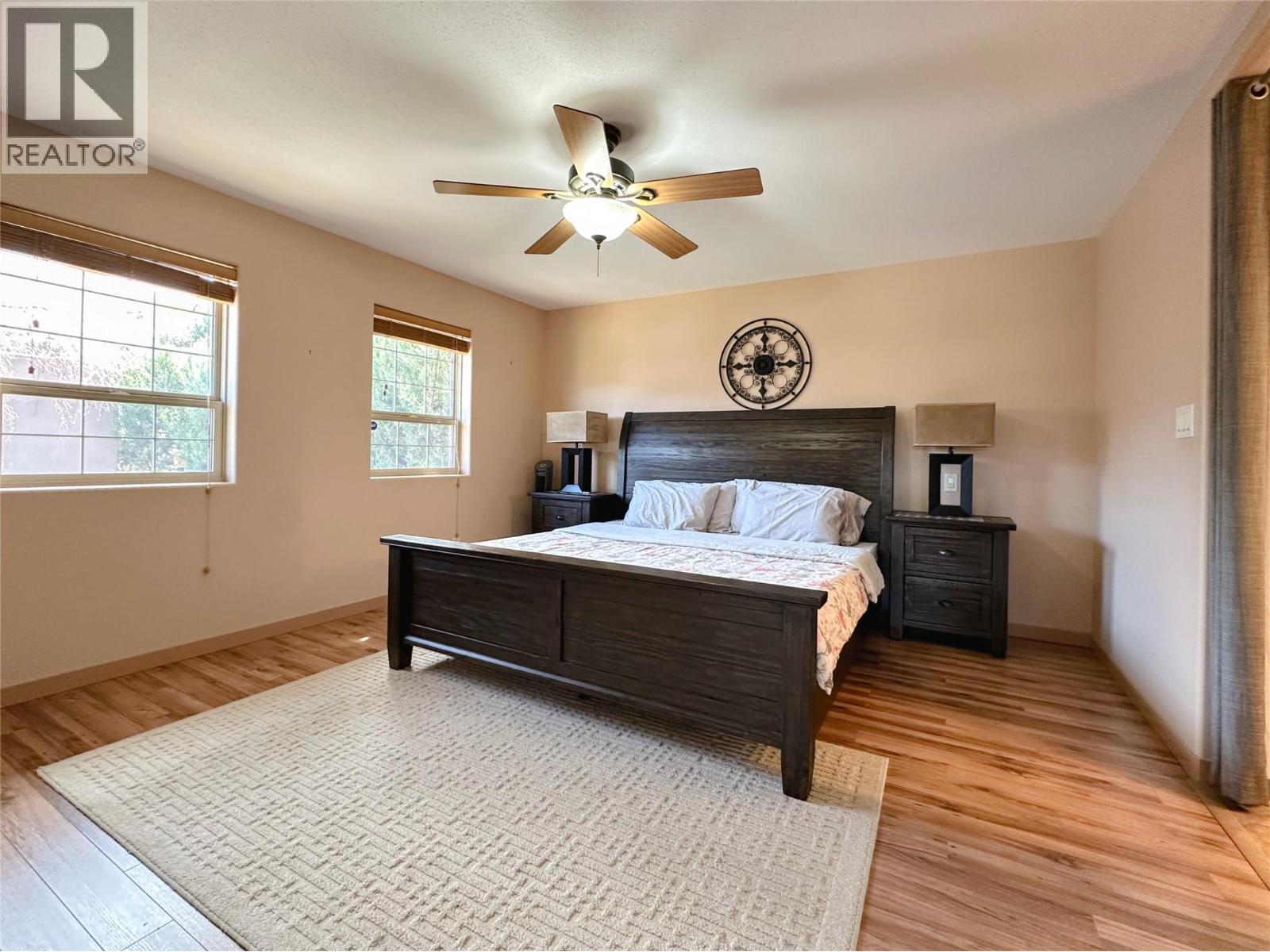 4005 FAIRWINDS Drive, Osoyoos