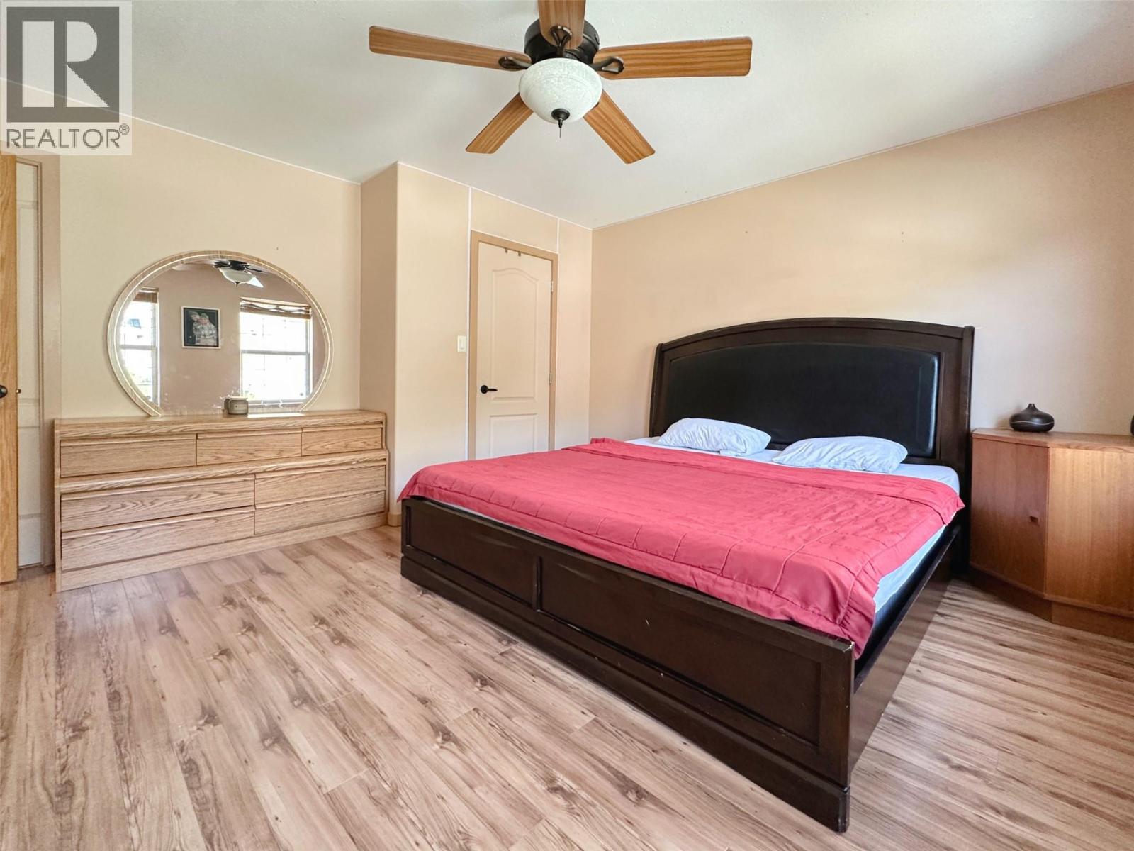 4005 FAIRWINDS Drive, Osoyoos