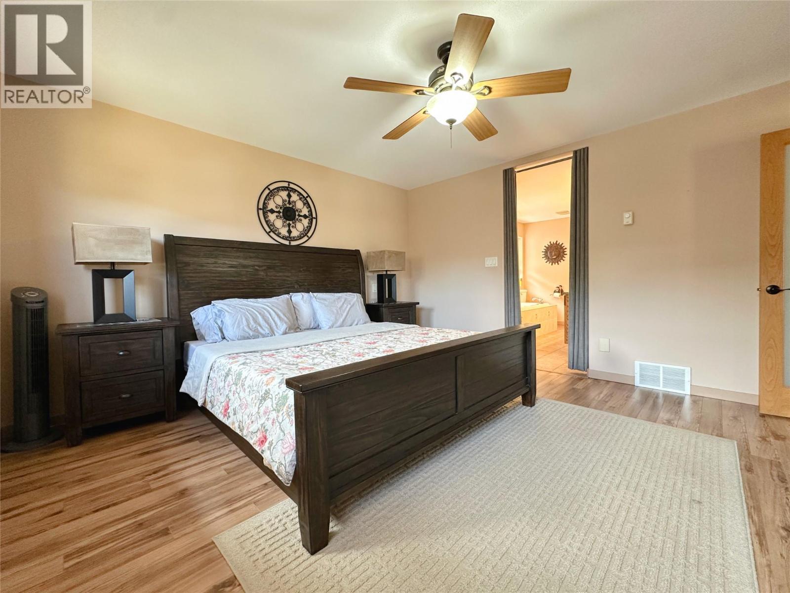 4005 FAIRWINDS Drive, Osoyoos