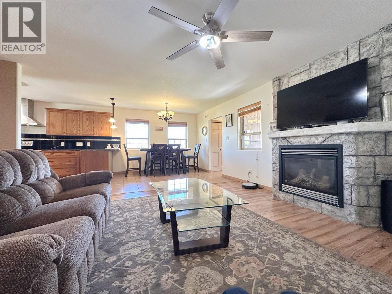 4005 FAIRWINDS Drive, Osoyoos