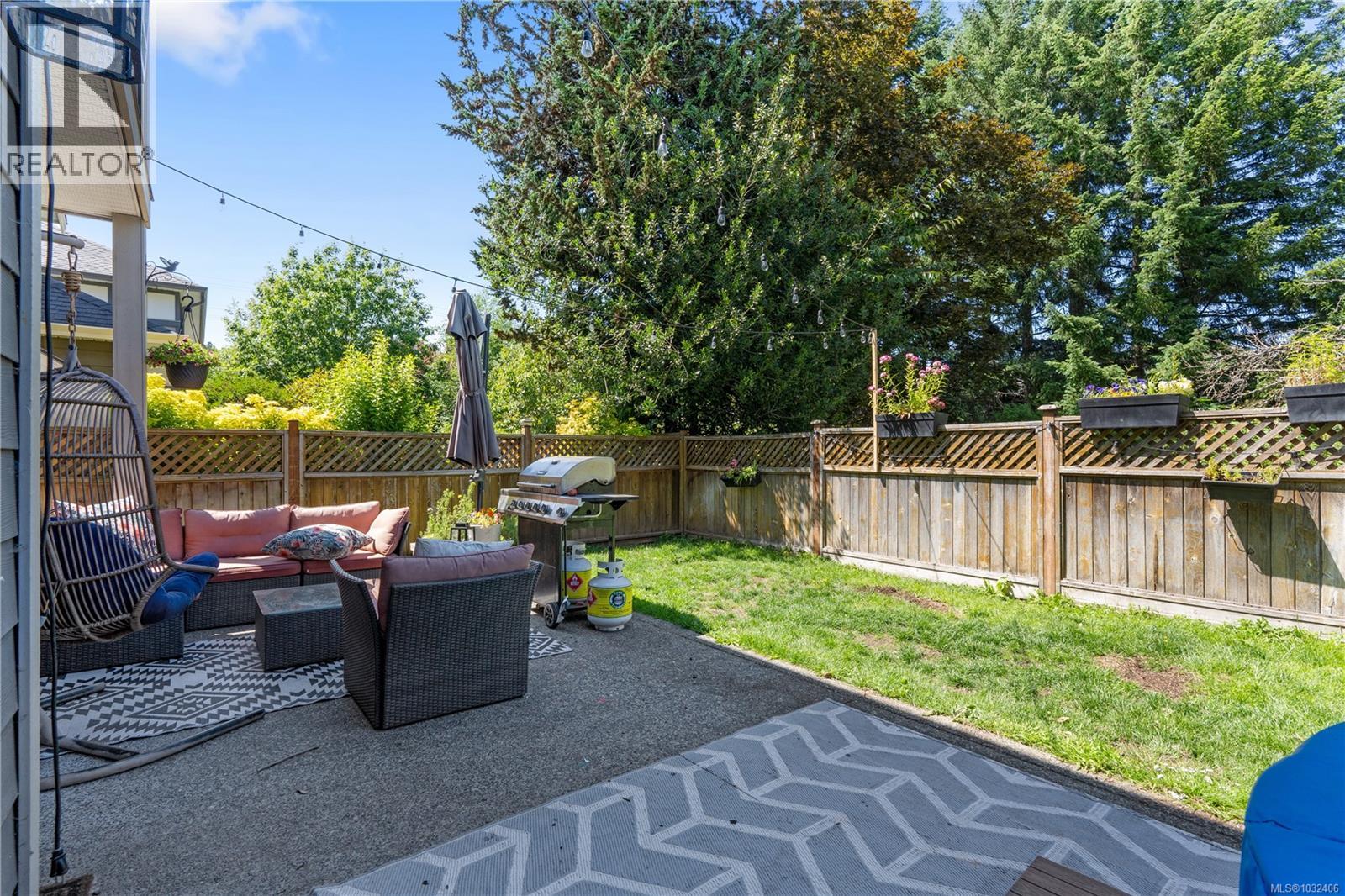  1020 Braeburn Avenue, Langford