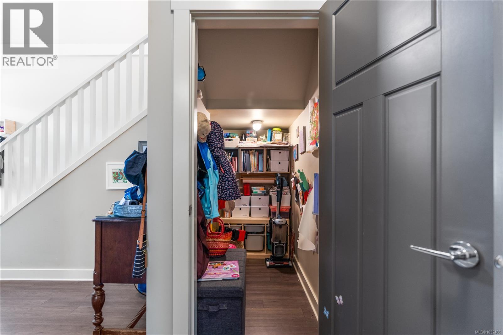  1020 Braeburn Avenue, Langford