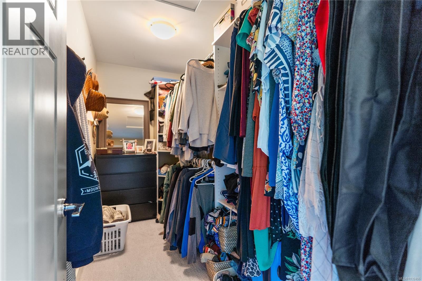  1020 Braeburn Avenue, Langford