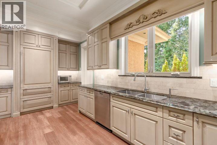 1167 EYREMOUNT DRIVE, West Vancouver