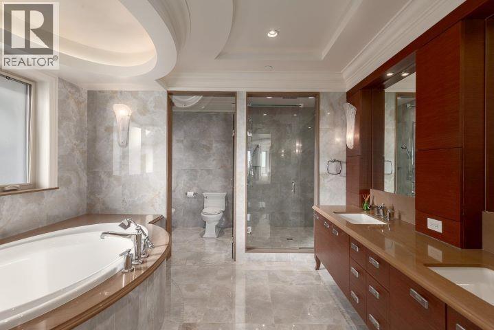 1167 EYREMOUNT DRIVE, West Vancouver