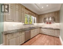 1167 Eyremount Drive, West Vancouver, BC V7S3J6 Photo 9