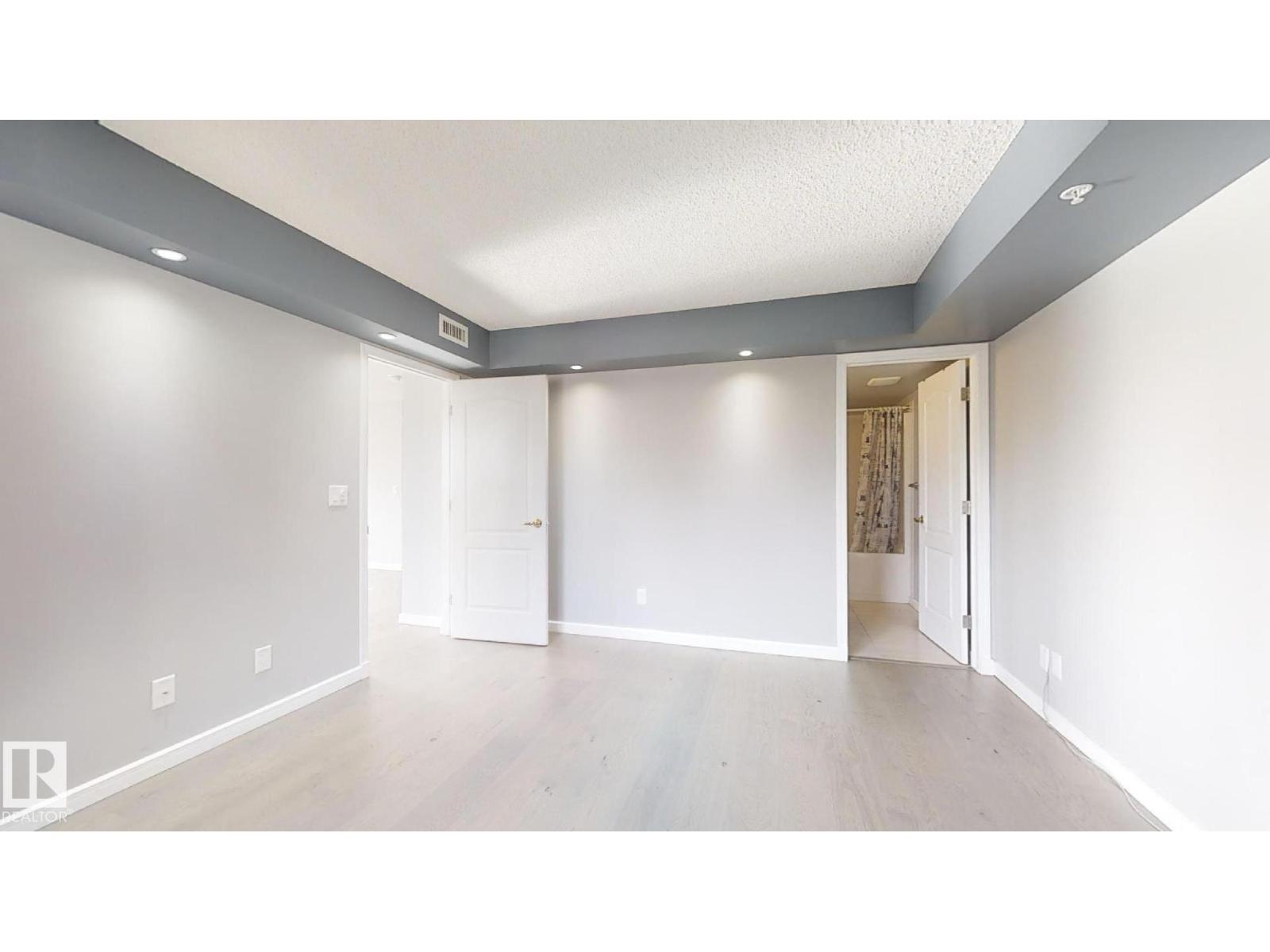 #1404 10909 103 AV NW, Edmonton