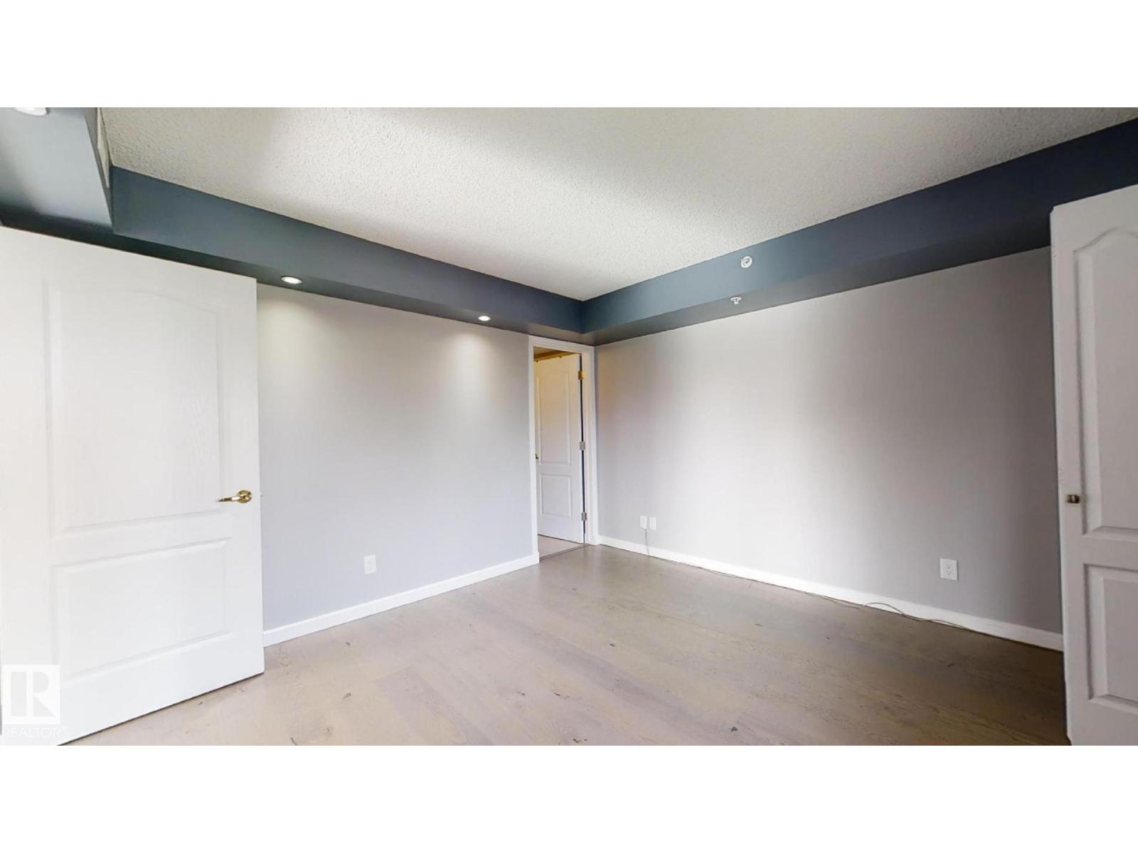 #1404 10909 103 AV NW, Edmonton