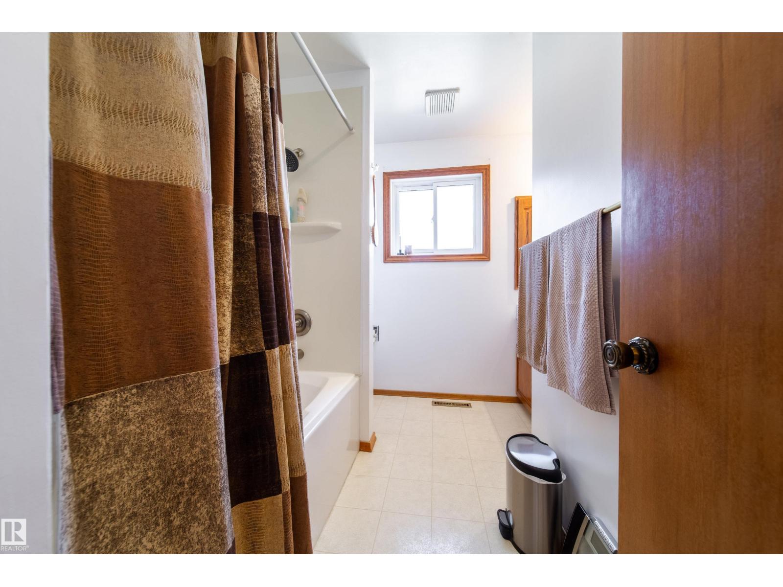 8932 154 ST NW, Edmonton