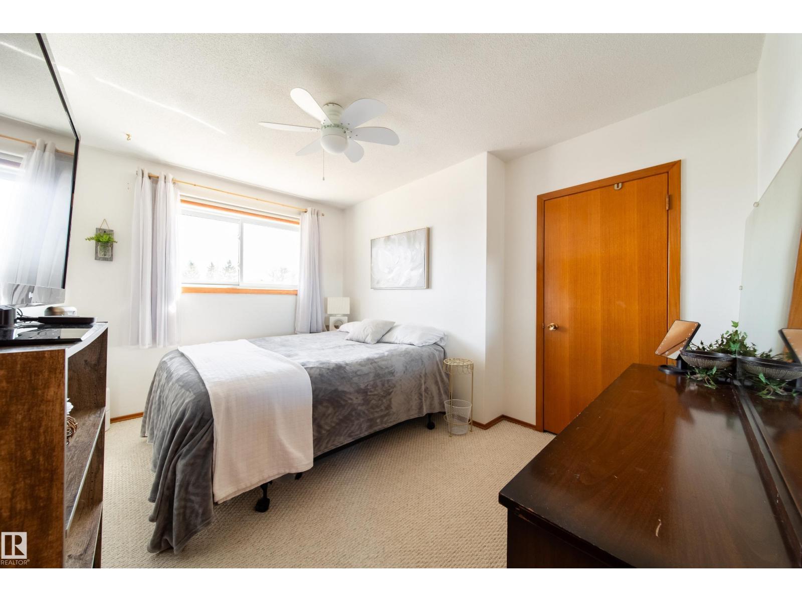 8932 154 ST NW, Edmonton