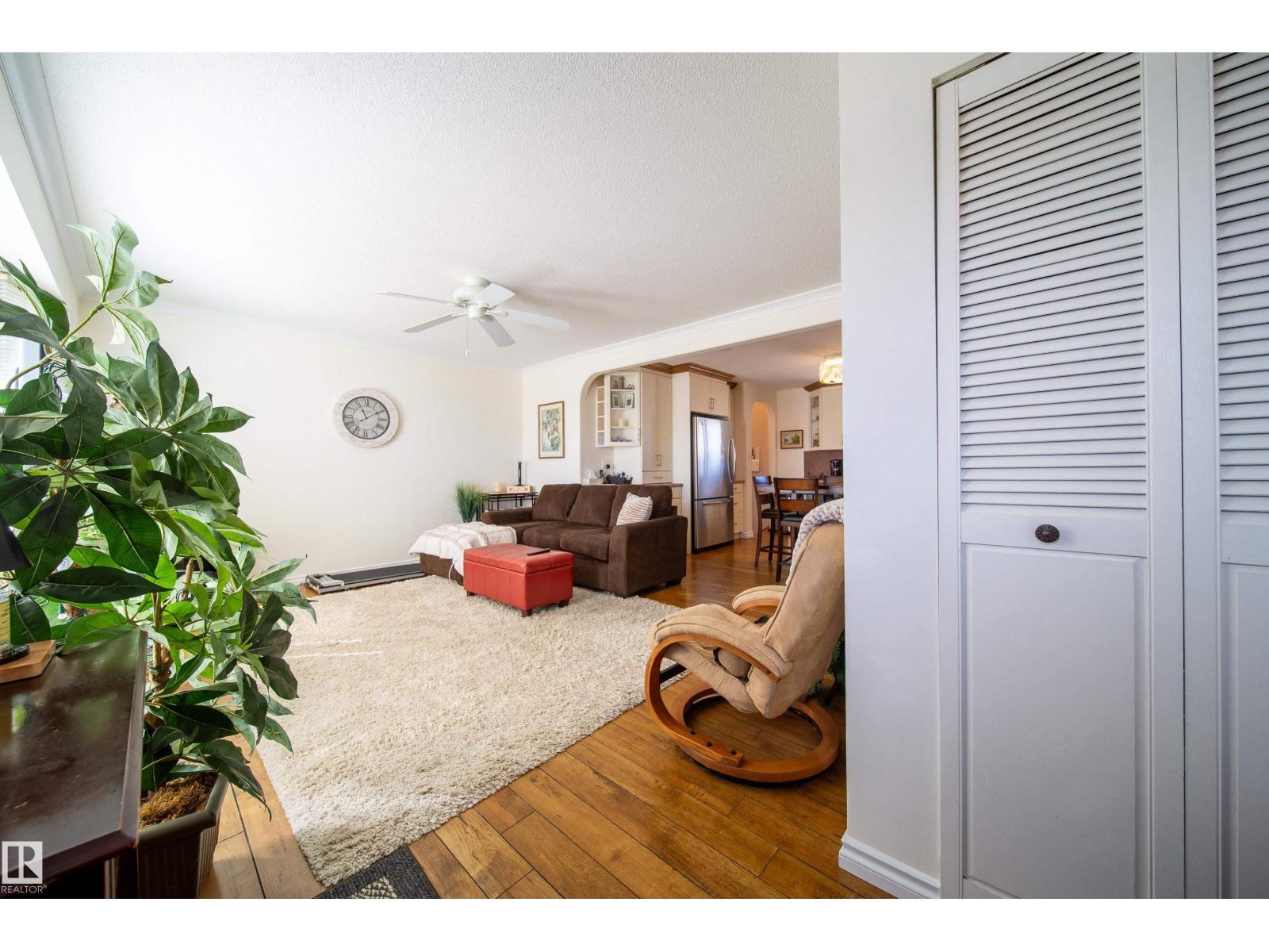 8932 154 ST NW, Edmonton