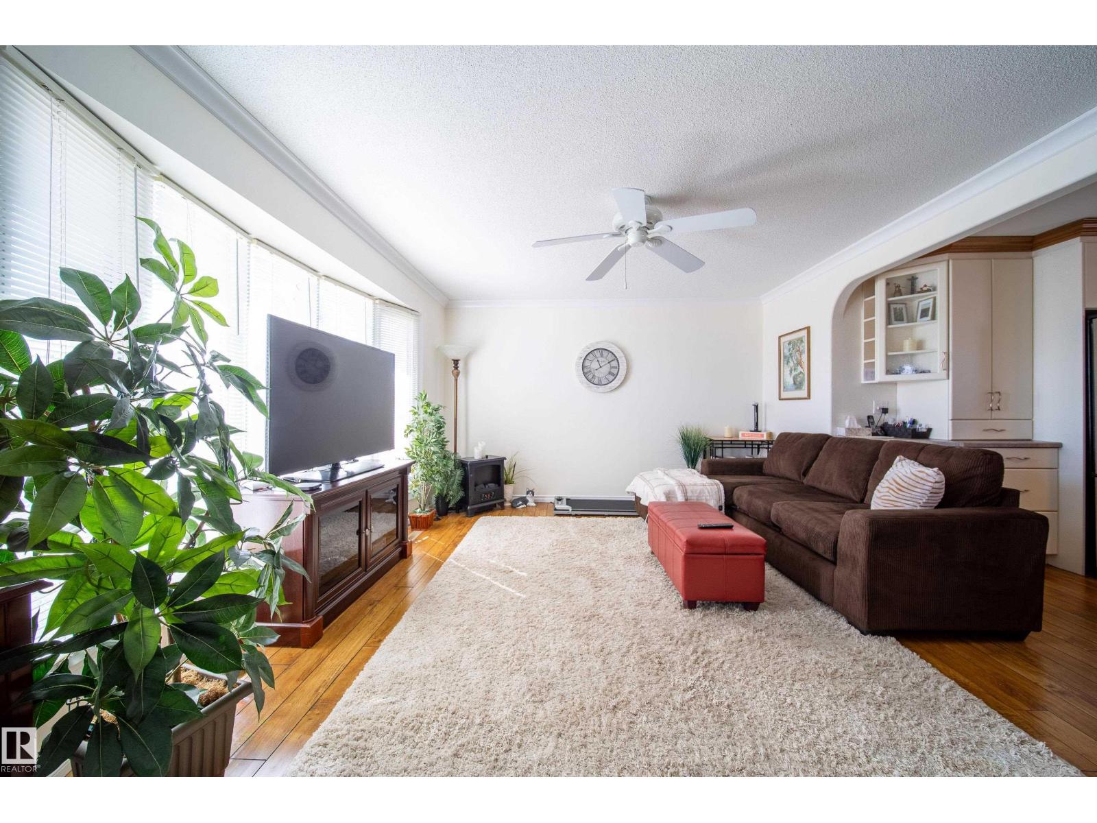 8932 154 ST NW, Edmonton