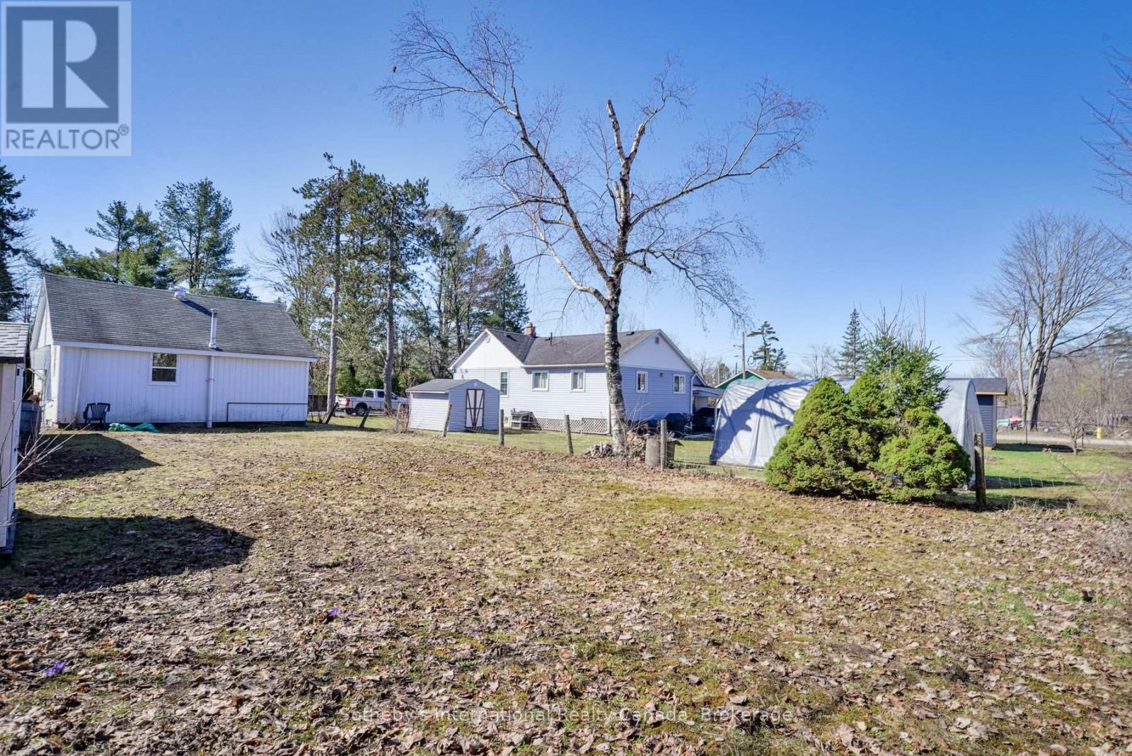 530 PINEDALE ROAD — photo 17