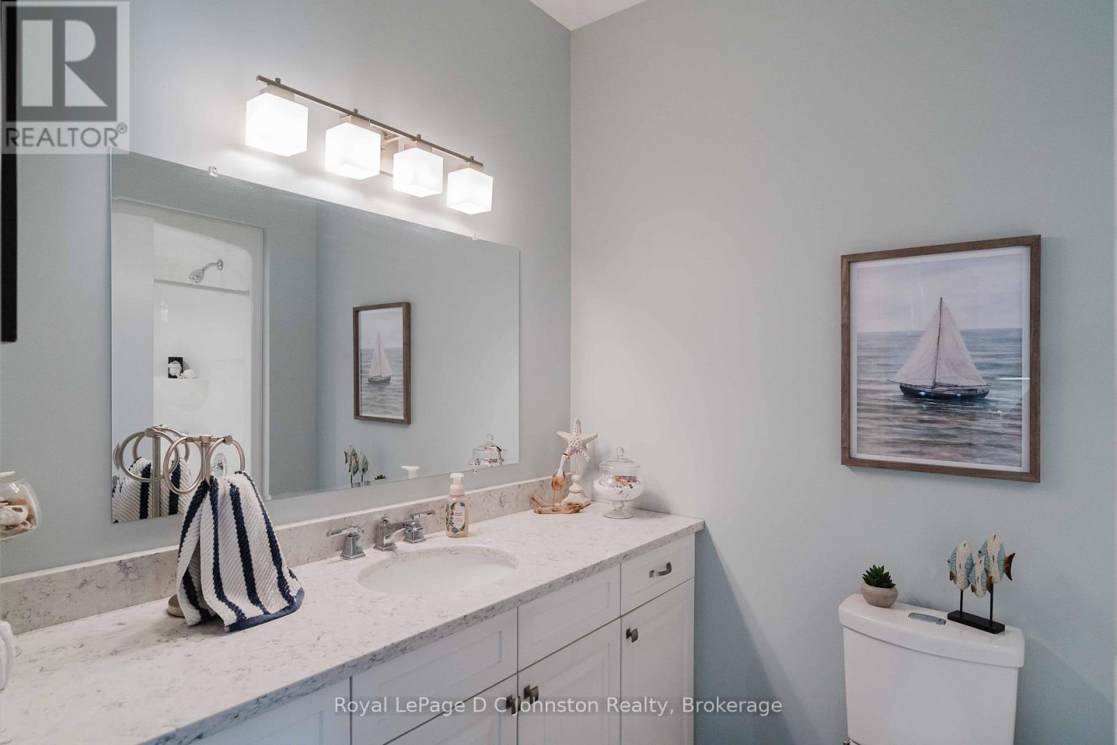 221 GRENVILLE STREET S - 6