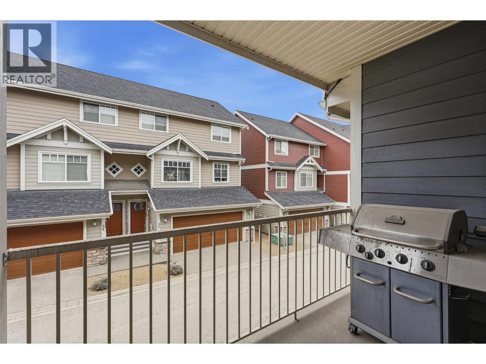 #44 2860 Valleyview Drive Drive - 12